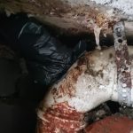 Vazamento de esgoto em prumada de esgoto acqualy soluções