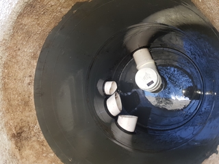 Caixa após limpeza por hidrojateamento Acqualy Soluções