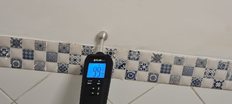 Caça Vazamento em Tubulação de Titânio