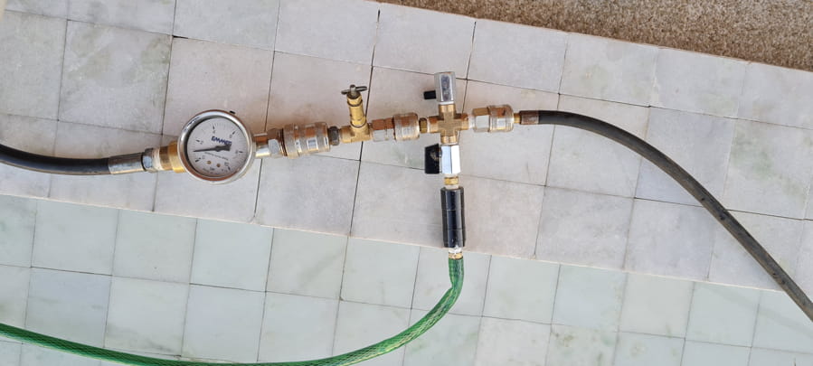 Caça vazamento em piscina
